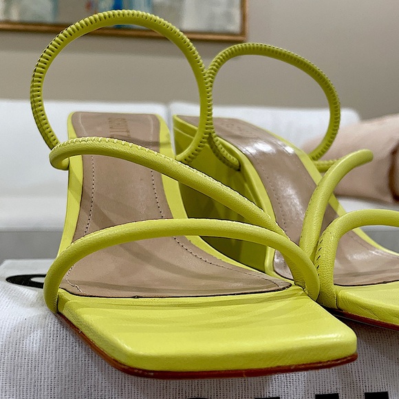 NIB SCHUTZ chartreuse LEATHER strappy wedge sandals lime apple zesty yellow 6.5 - Picture 14 of 16